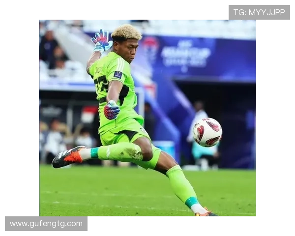 斯基拉曝米兰球探现场考察日本门将铃木彩艳动向最新进展报道